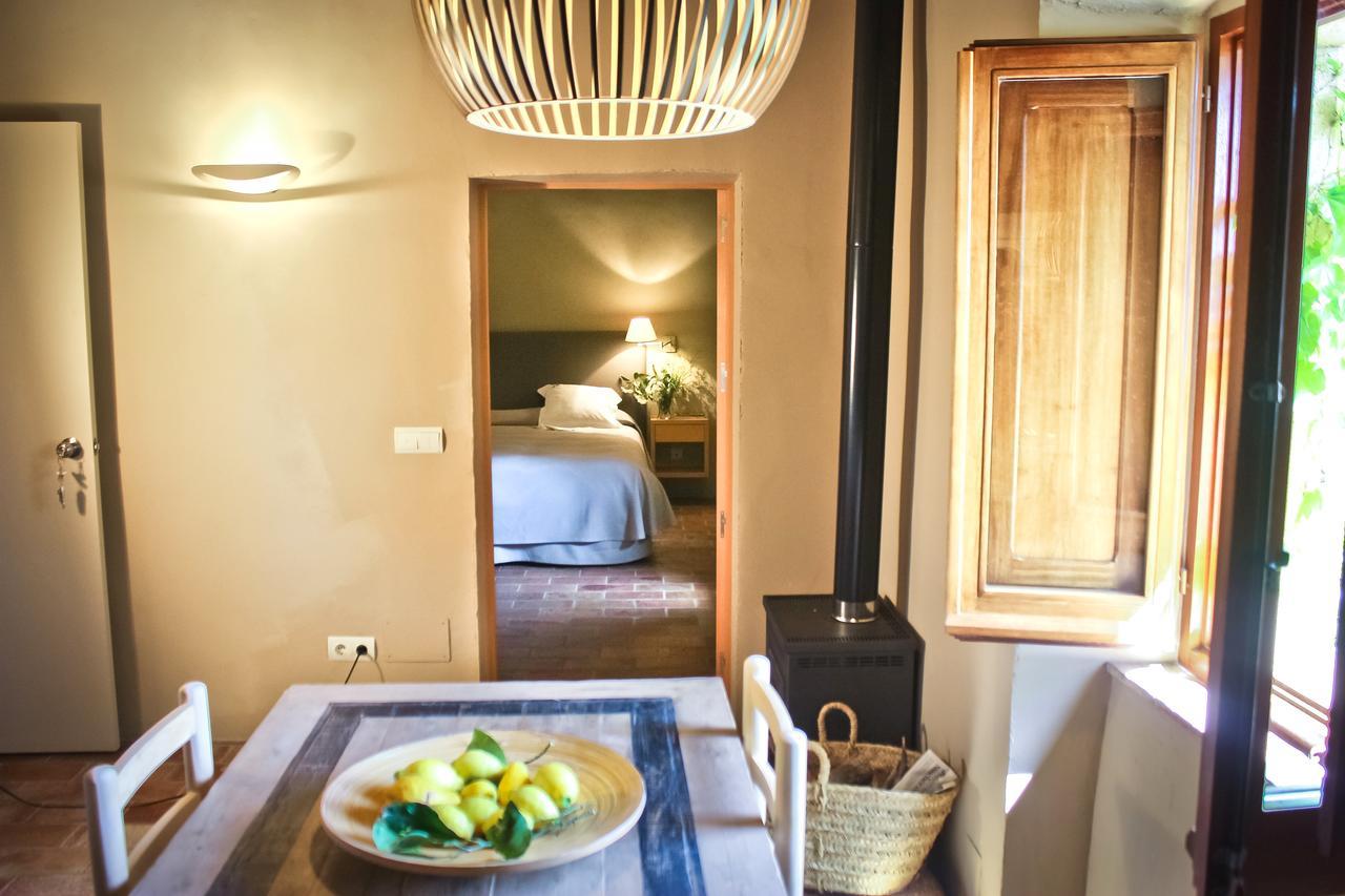 Apartamentos En La Rectoria De Regencos ภายนอก รูปภาพ