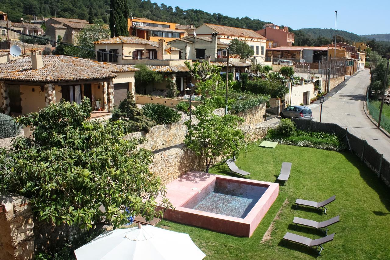 Apartamentos En La Rectoria De Regencos ภายนอก รูปภาพ