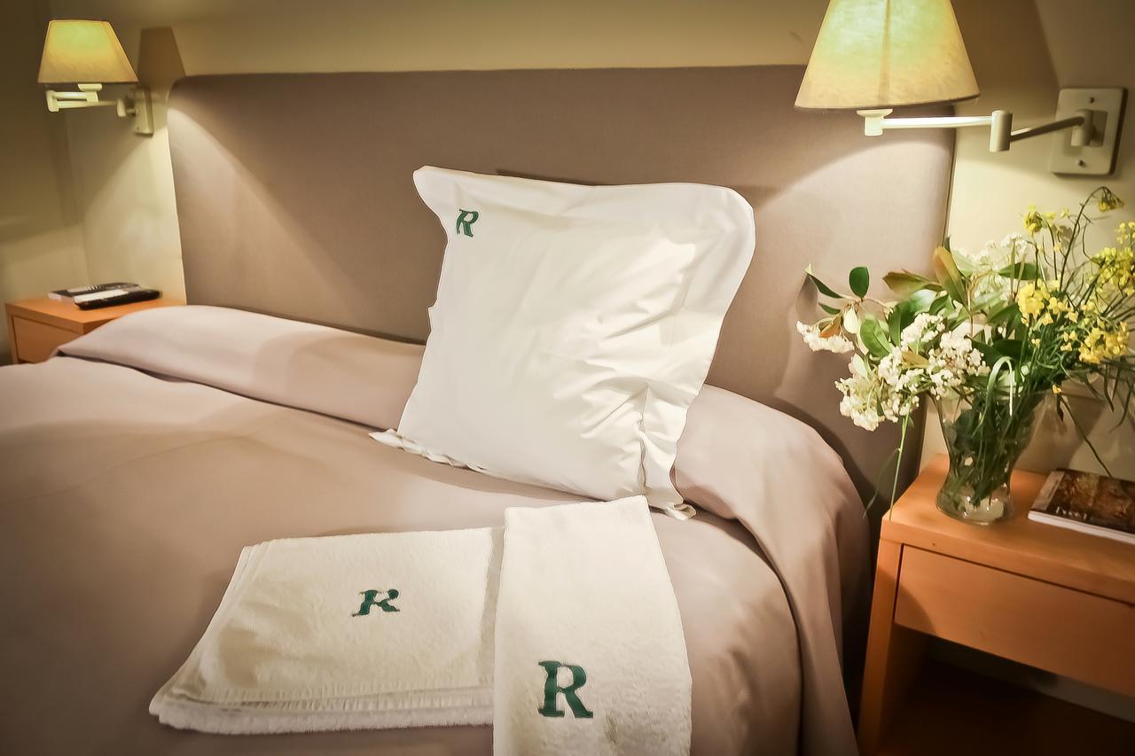 Apartamentos En La Rectoria De Regencos ภายนอก รูปภาพ